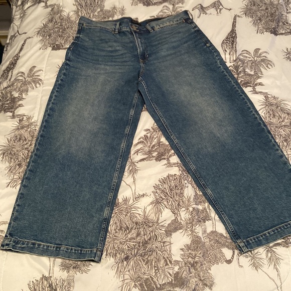 Banana Republic wide leg jeans ๐ - Picture 1 of 16